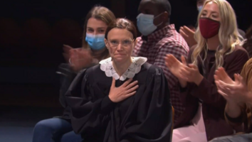 Kate McKinnon Honors Memory of Ruth Bader Ginsburg in 'SNL' Season 46 Premiere